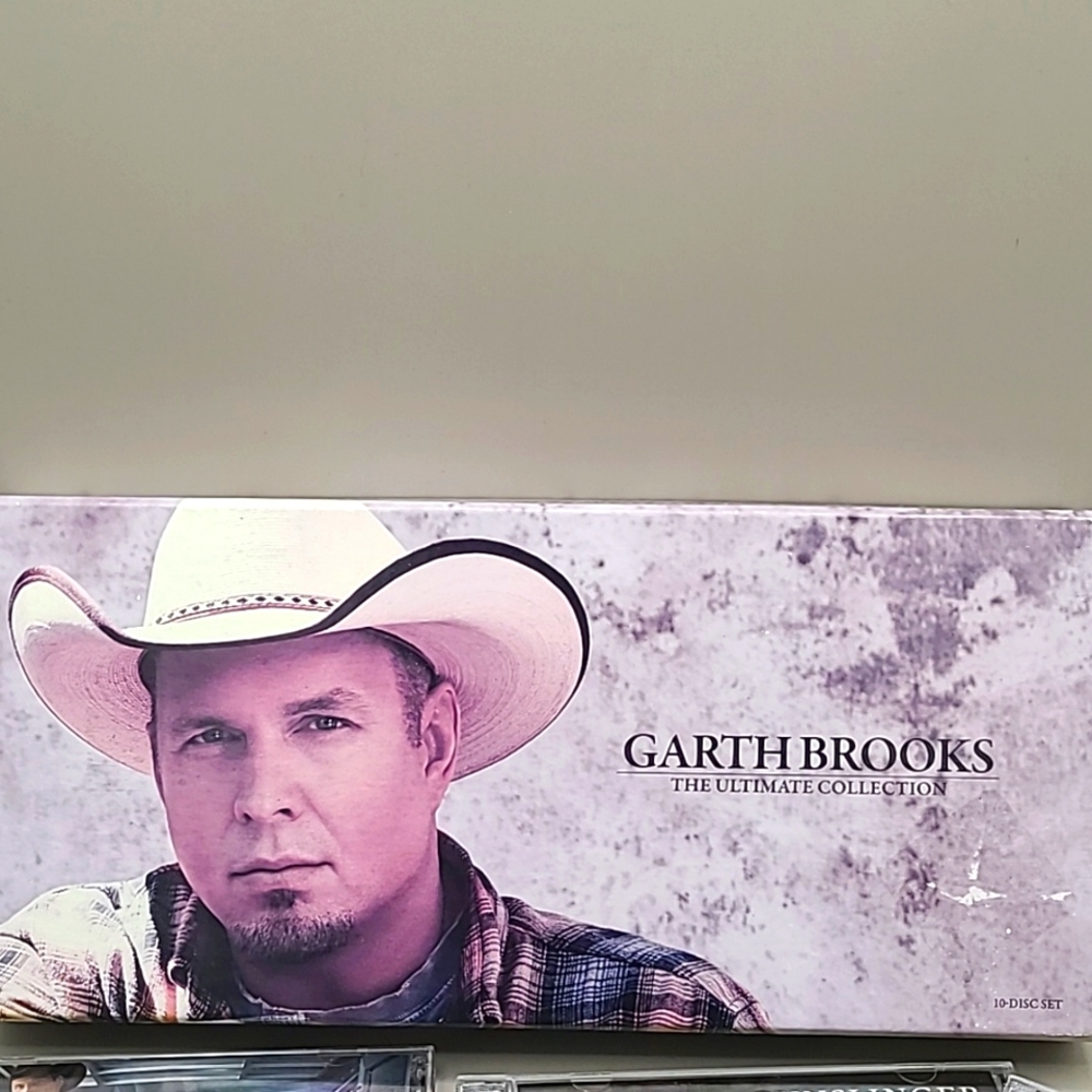 Garth Brooks The Ultimate Collection CD Set (10 Disc Set) - Picture 2 of 6